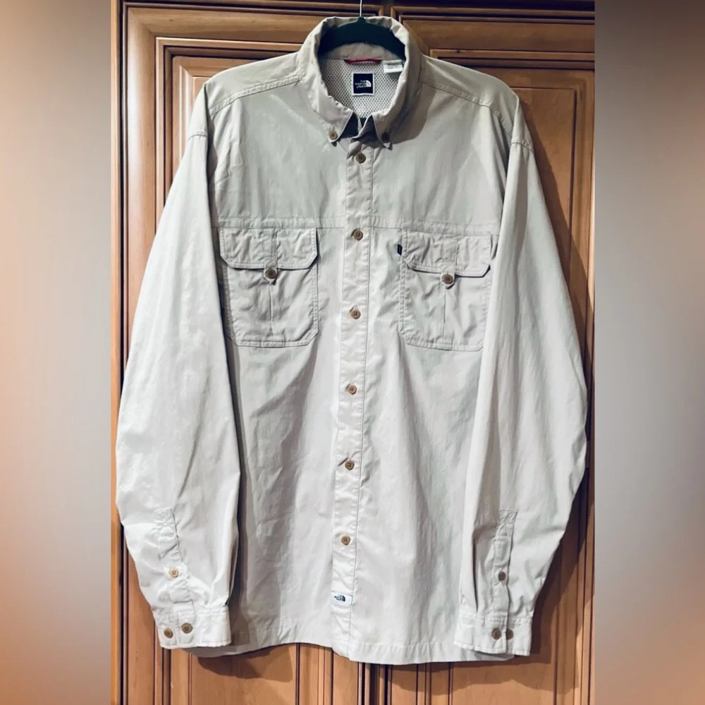 The North Face Men’s A/T Ventilation Outdoor Mesh Hiking Shirt